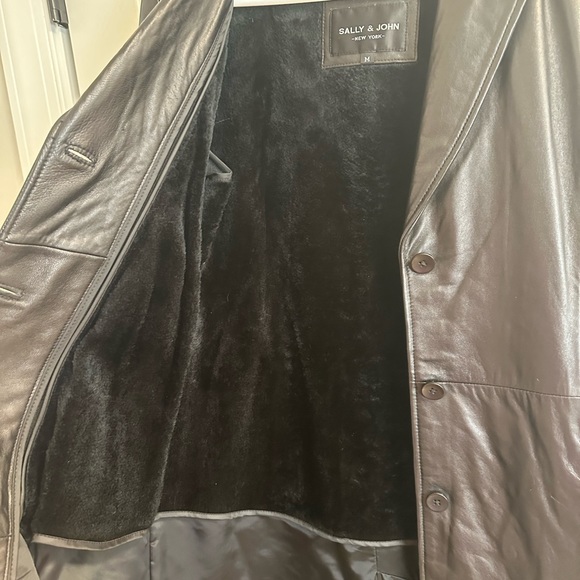 NWT, Sally and John long leather coat with partial optional lining. - Picture 5 of 9